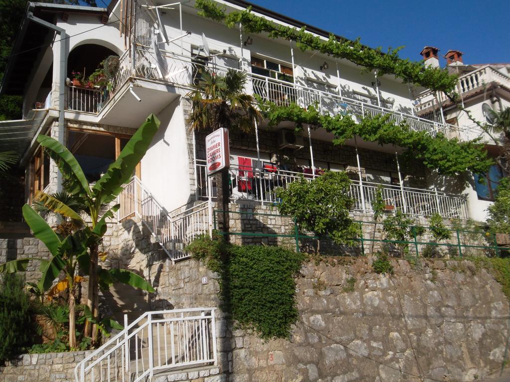 Apartments Edi - Captain'S House Mošćenička Draga Exteriör bild